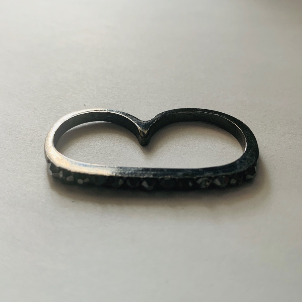 4/$30 Double Finger Ring